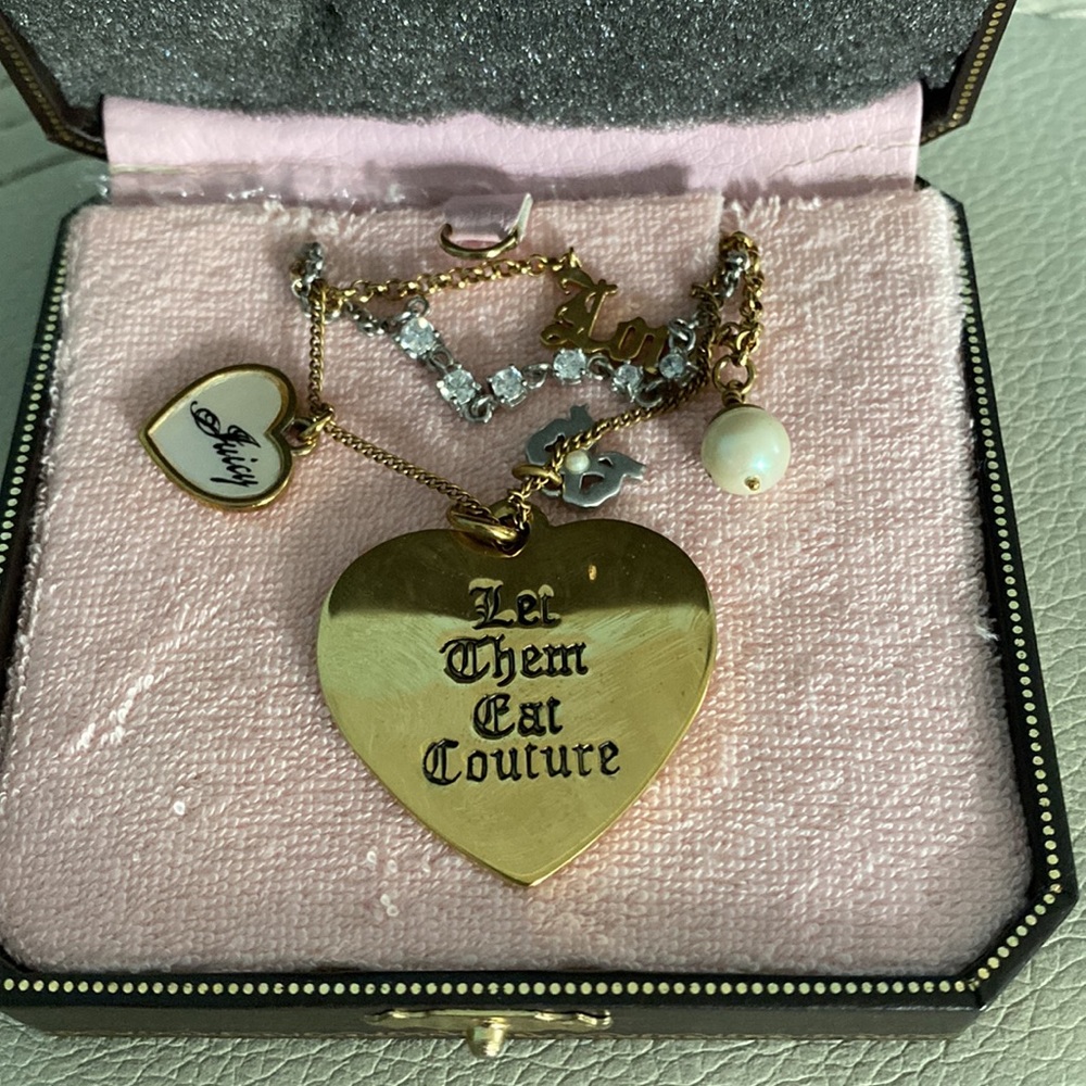Vintage 2000s Juicy Couture necklace